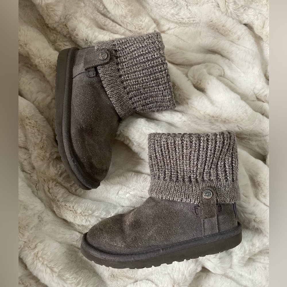 UGG Classic Gray Knit Toddler/Kids Winter Boots Size 12